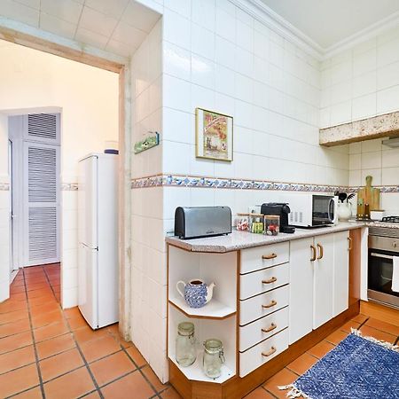 Spacious Bairro Alto Apartment With Courtyard, By Timecooler Lisboa Εξωτερικό φωτογραφία