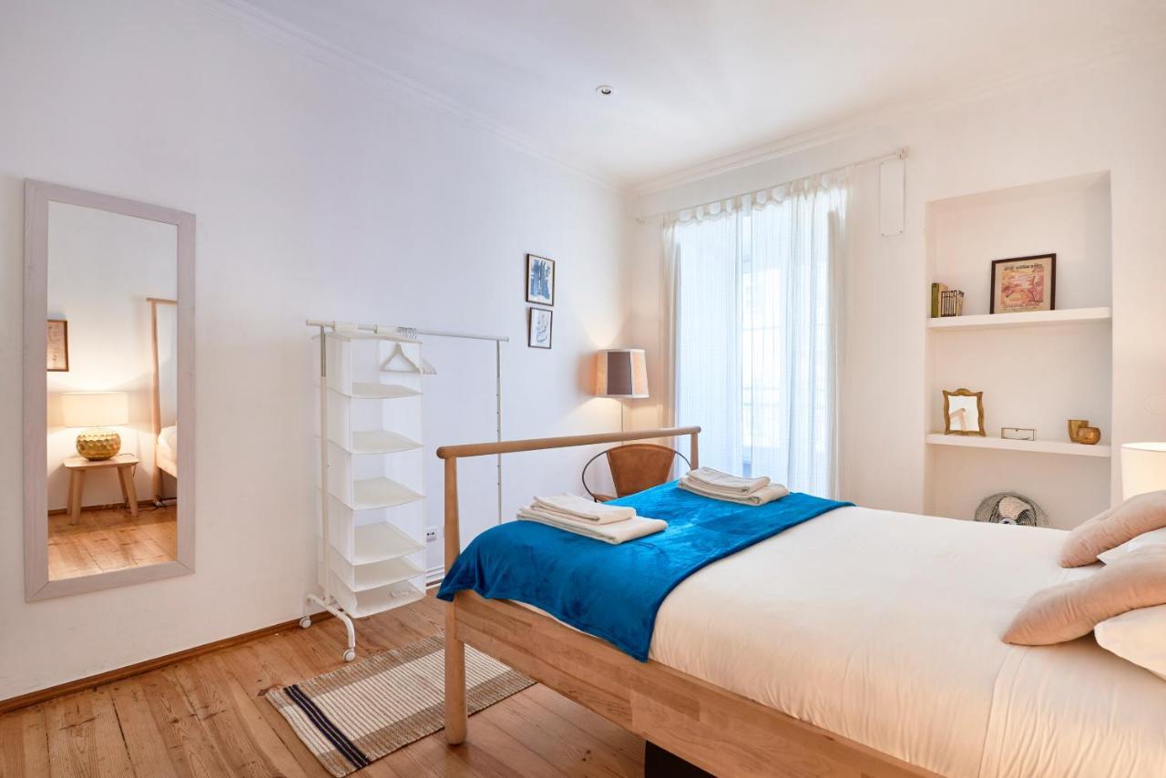 Spacious Bairro Alto Apartment With Courtyard, By Timecooler Lisboa Εξωτερικό φωτογραφία