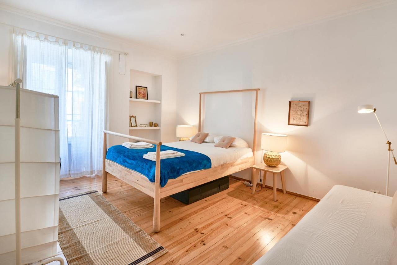 Spacious Bairro Alto Apartment With Courtyard, By Timecooler Lisboa Εξωτερικό φωτογραφία