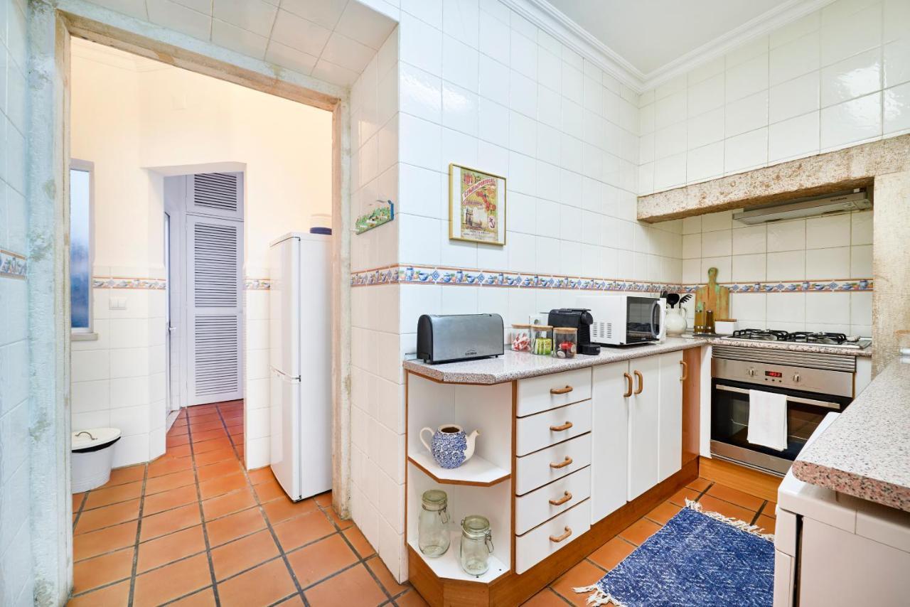 Spacious Bairro Alto Apartment With Courtyard, By Timecooler Lisboa Εξωτερικό φωτογραφία