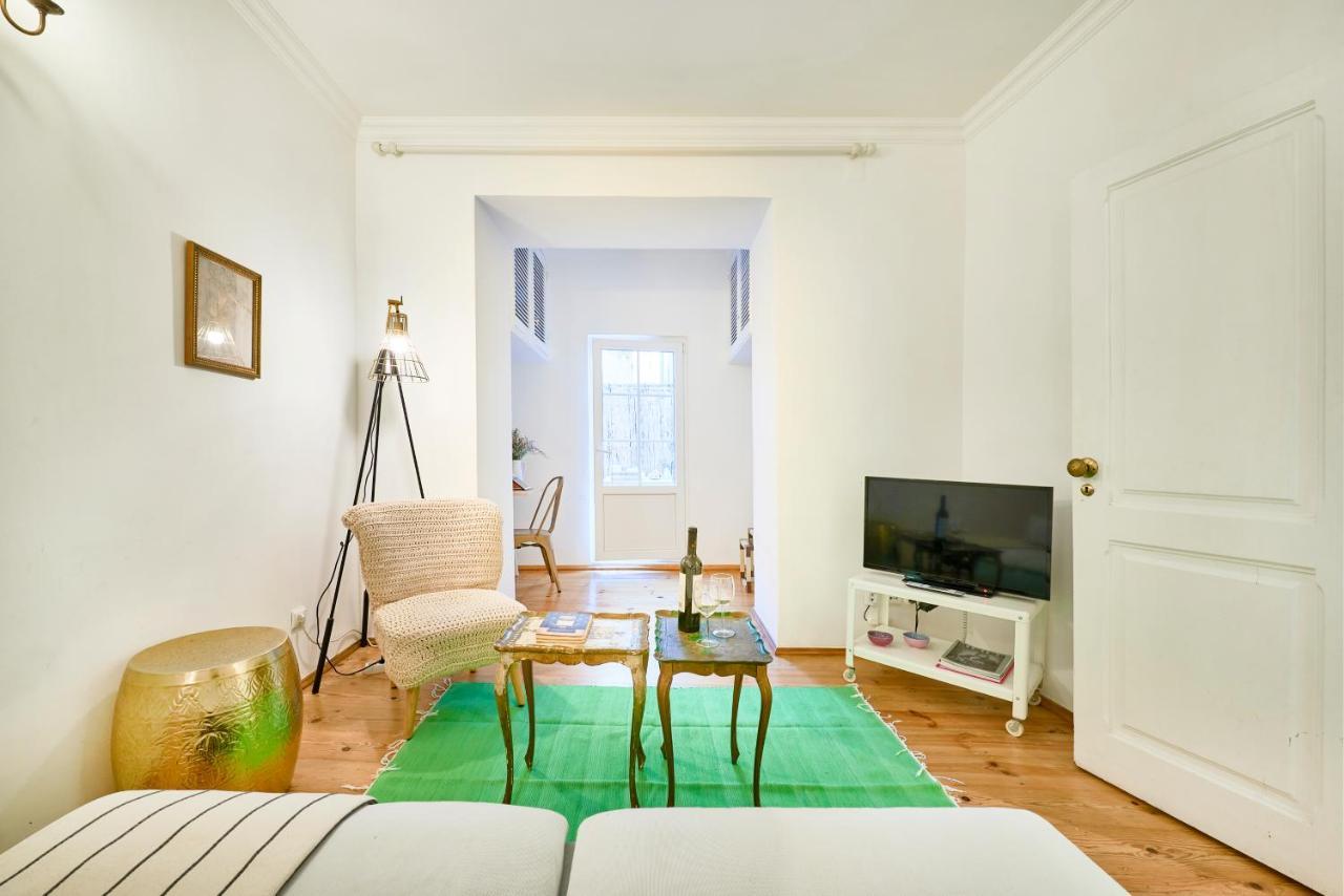 Spacious Bairro Alto Apartment With Courtyard, By Timecooler Lisboa Εξωτερικό φωτογραφία