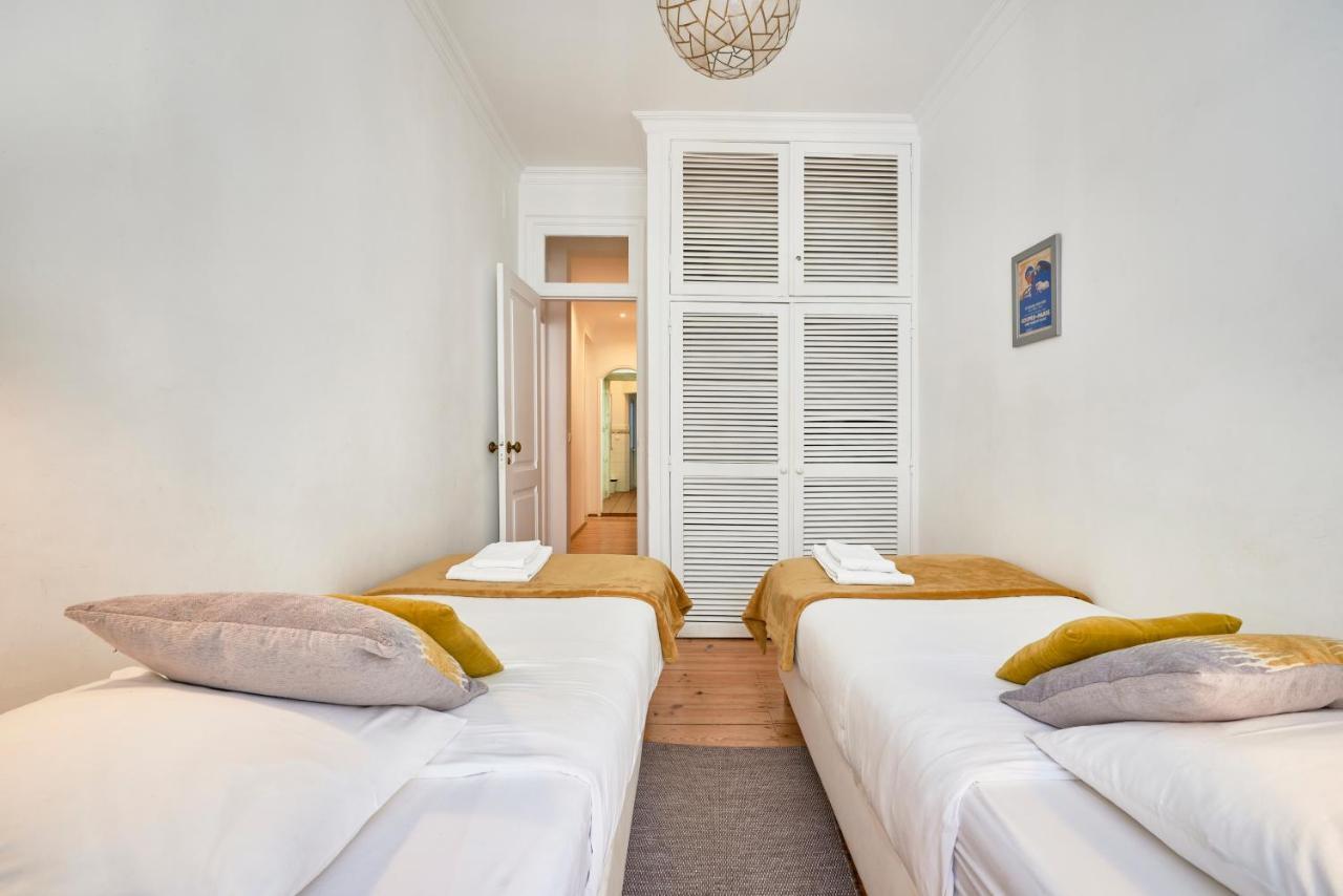 Spacious Bairro Alto Apartment With Courtyard, By Timecooler Lisboa Εξωτερικό φωτογραφία